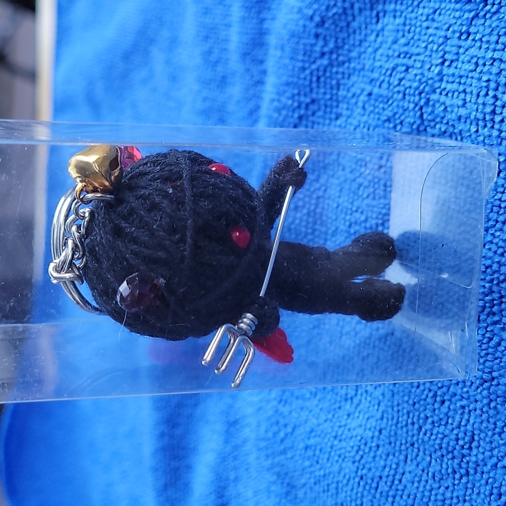 LITTLE DEVIL KEY RING - Picture 11 of 11
